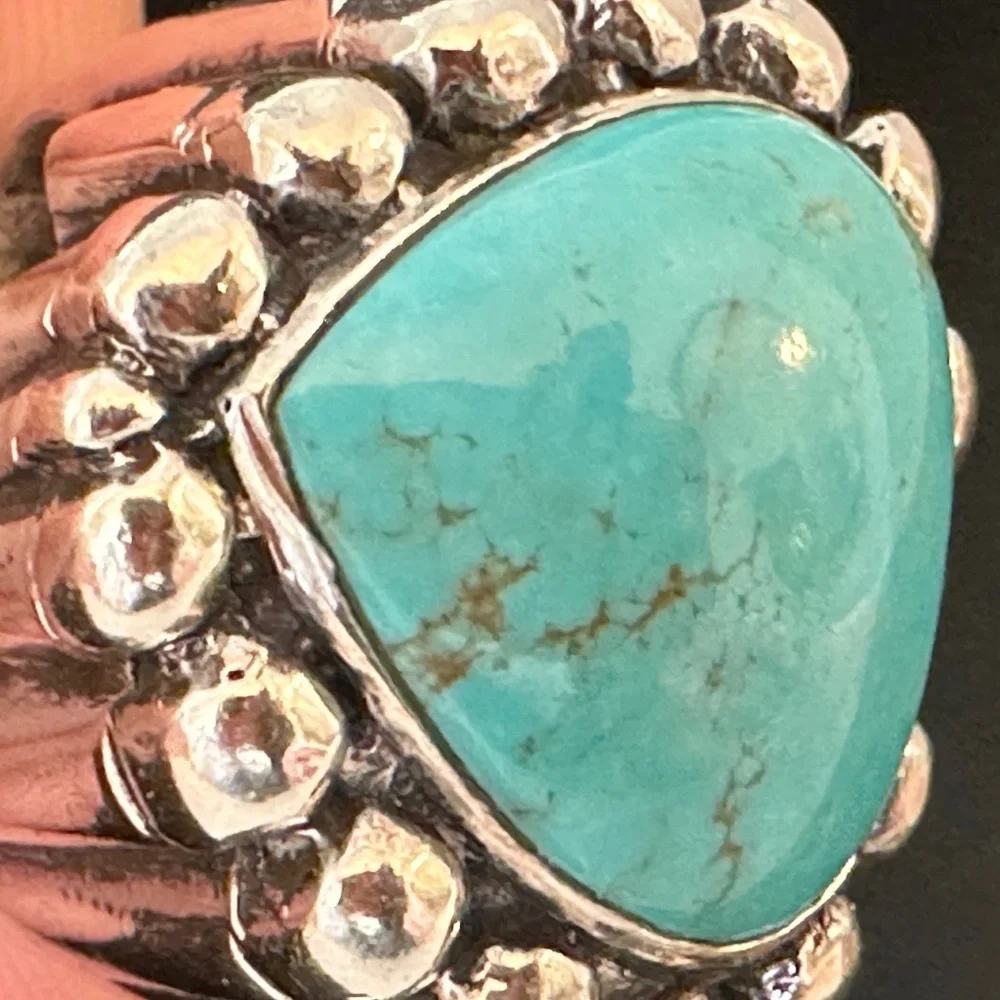 Dian Malouf Turquoise Heart Cocktail Ring - Picture 5 of 8